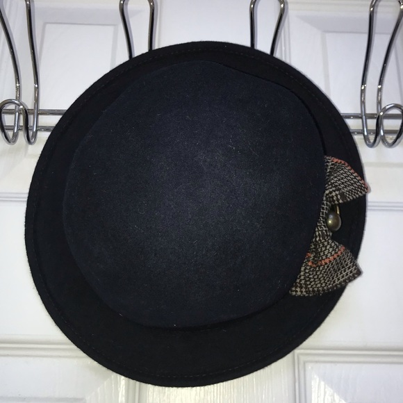 Hat - Picture 2 of 2